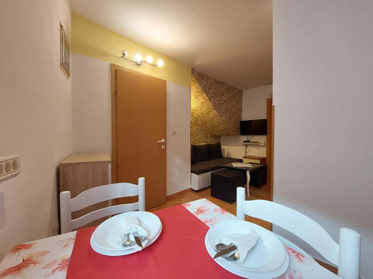 Leona Apartment Novigrad  Luaran gambar